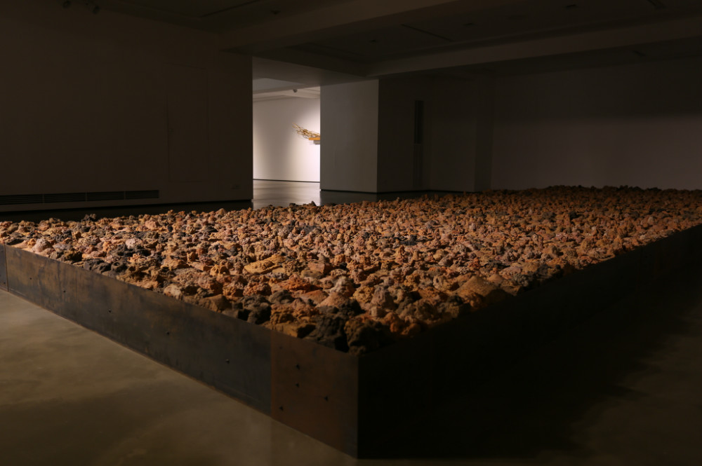 크기변환_3-3,차기율,고고학적풍경-불의 만다라, 소성된 갯벌, 철_1000x300x30cm_2013.JPG